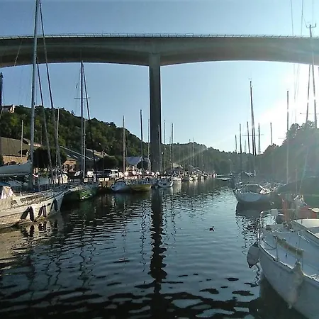 Superbe Entre Le Port Et Le Centre - Lit King-size, Wifi & Netflix Gratuit *